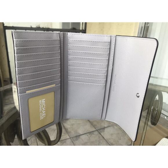 Michael Kors Wallet White And Grey - Picture 4 of 7